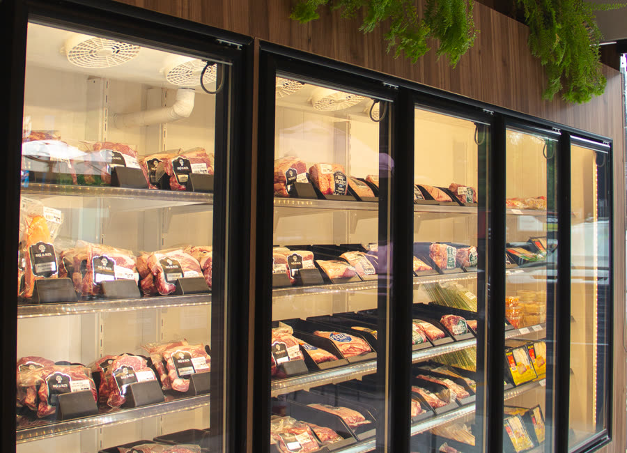 Vitrine refrigerada com carnes selecionadas