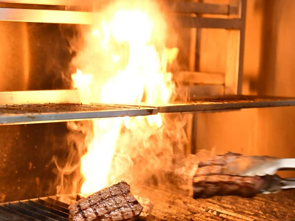 Carne na brasa do Maça da Paleta